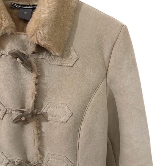 Ann Taylor Beige Faux Shearling Coat sz Small - Picture 4 of 12